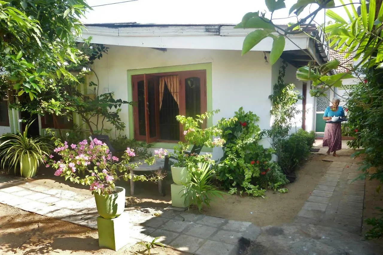 Grace Homestay 니곰보