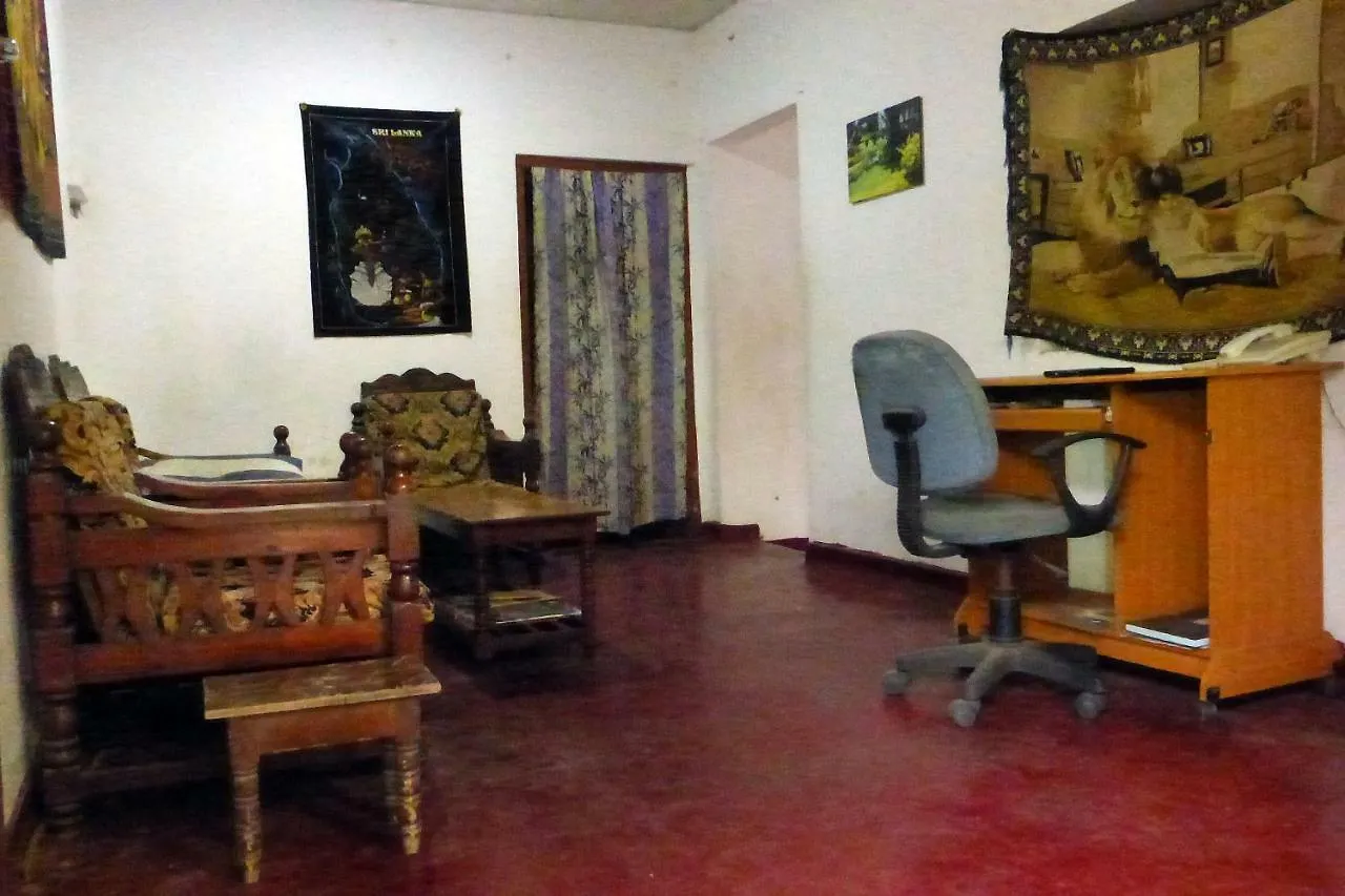 Grace Homestay 니곰보
